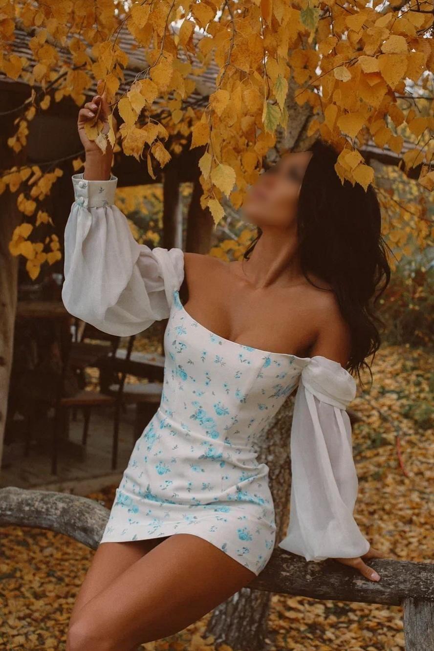 Проститутка Питера Люда с 2 размером груди предлагает интим услуги у метро Пушкинская  +7(981)193-28-94 